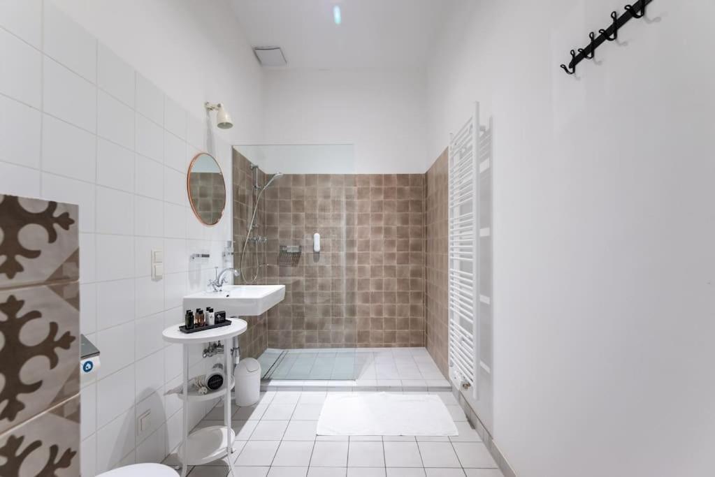 비엔나 Sleek 1Br Flat Near Center By Hm 아파트 외부 사진